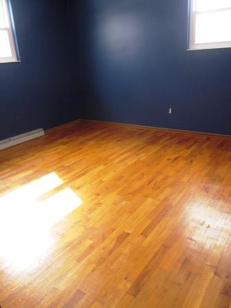 How (and how not) to remove carpet padding from hardwood floors/Accidentally Green